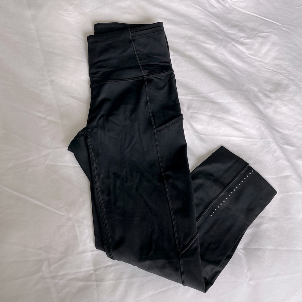 LuluLemon - Swift Speed - Sz 4